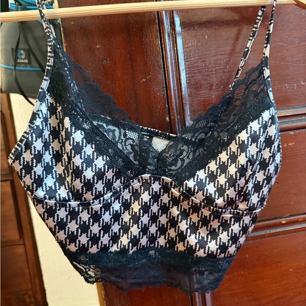 Motel Rocks Black patterned and lace Cropped tank